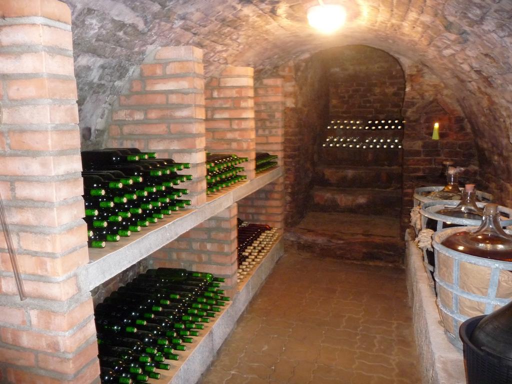 Penzion a Restaurace Na Záložně Kobylí Exterior foto
